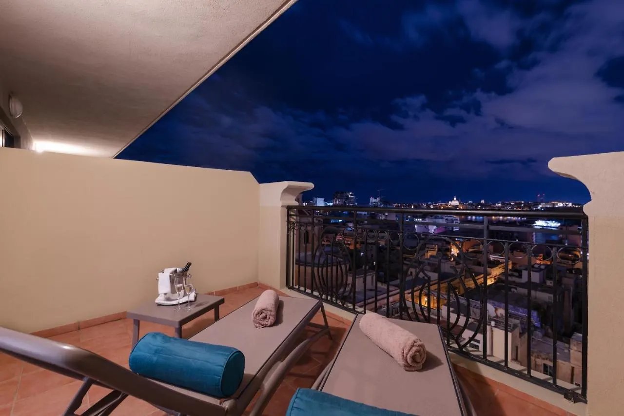 Ax The Palace Sliema 5*,