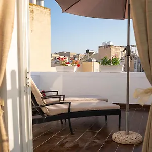 seaside-apartments-malta-sliema-1.hotelssaintjulians.com/