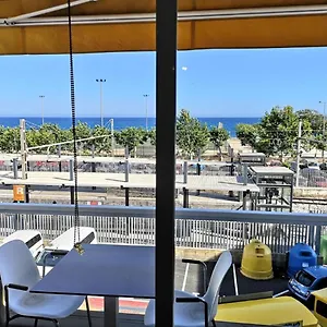  Apartment Luxury Accommodation, Next To & Train Station Spain